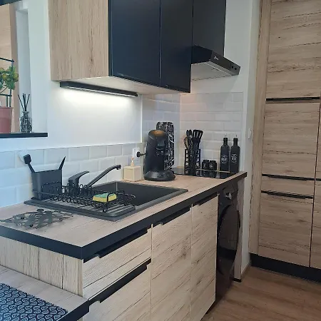 Appartement Climatise Cosy Avec Grande Piscine Chauffee Agde