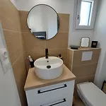 Saint Loup Climatise Entierement Renove Apartment *