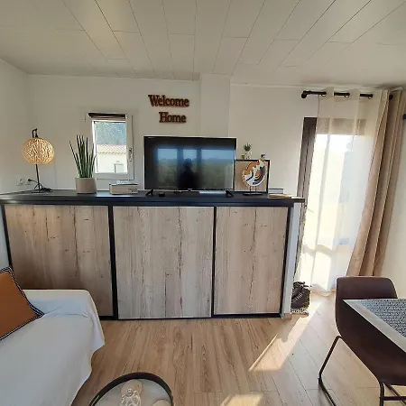 Climatisé Cosy Avec Grande Piscine Chauffée Appartement Agde