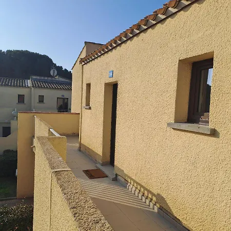 Climatise Cosy Avec Grande Piscine Chauffee *
