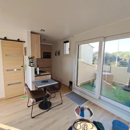 Climatise Cosy Avec Grande Piscine Chauffee * Agde